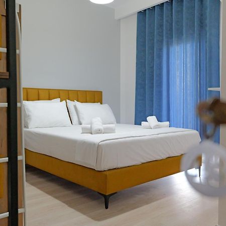 Hotel Boston Sarandë Buitenkant foto