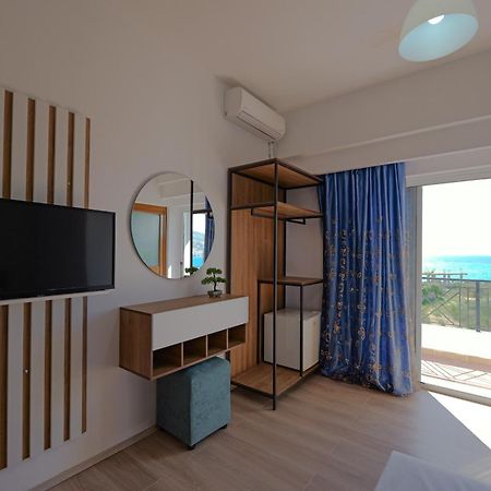 Hotel Boston Sarandë Buitenkant foto