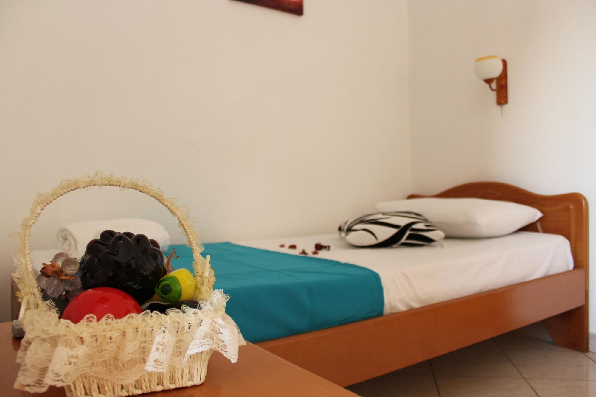 Hotel Boston Sarandë Buitenkant foto
