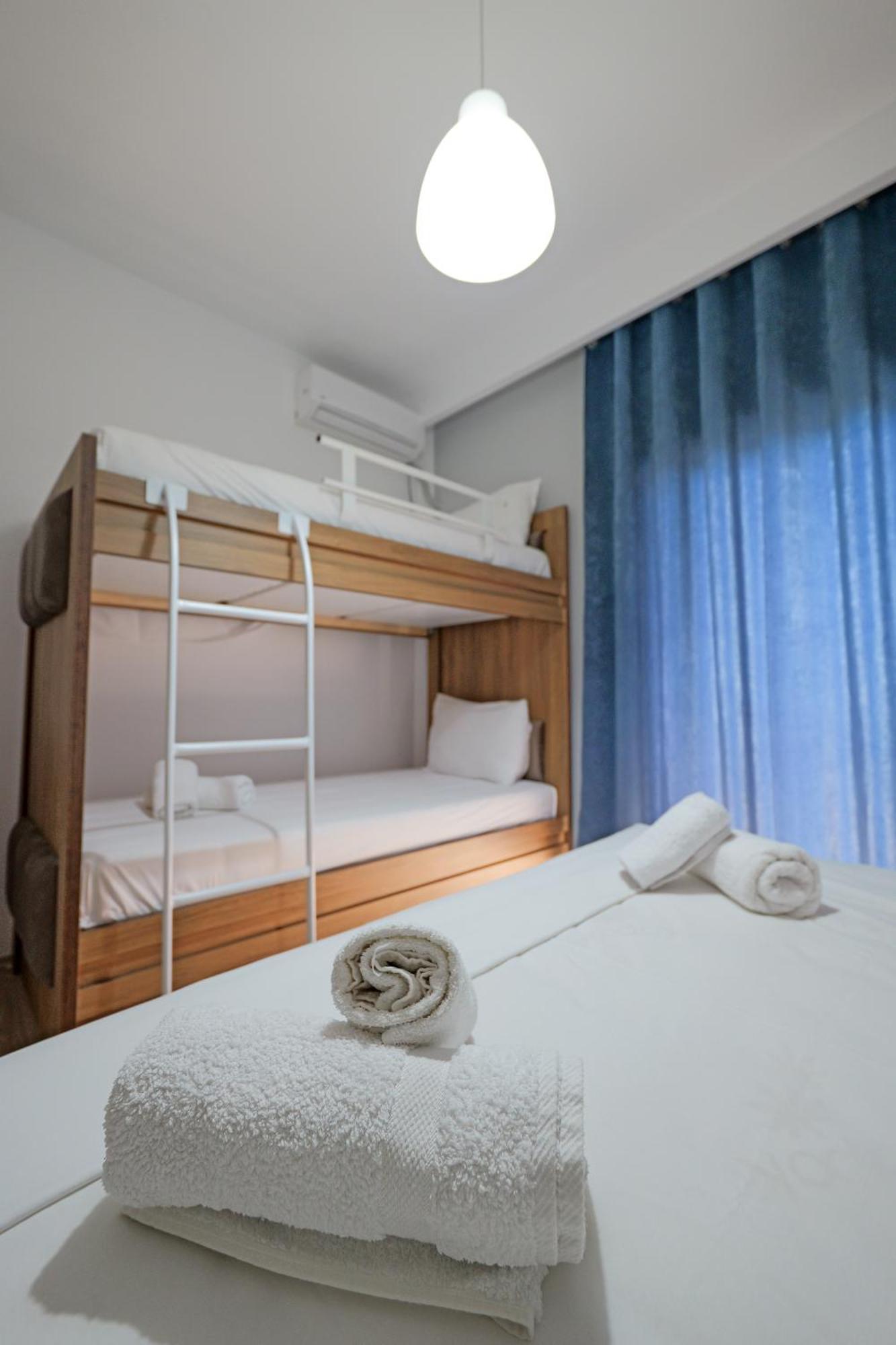 Hotel Boston Sarandë Buitenkant foto