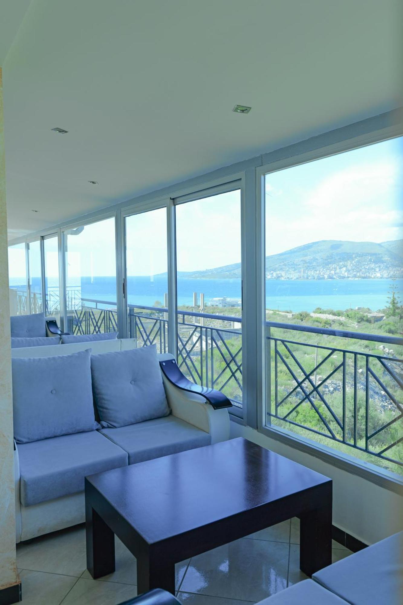 Hotel Boston Sarandë Buitenkant foto