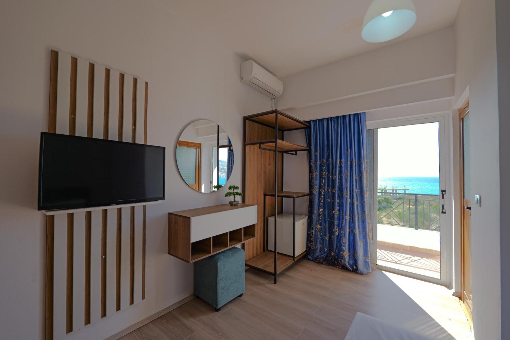 Hotel Boston Sarandë Buitenkant foto