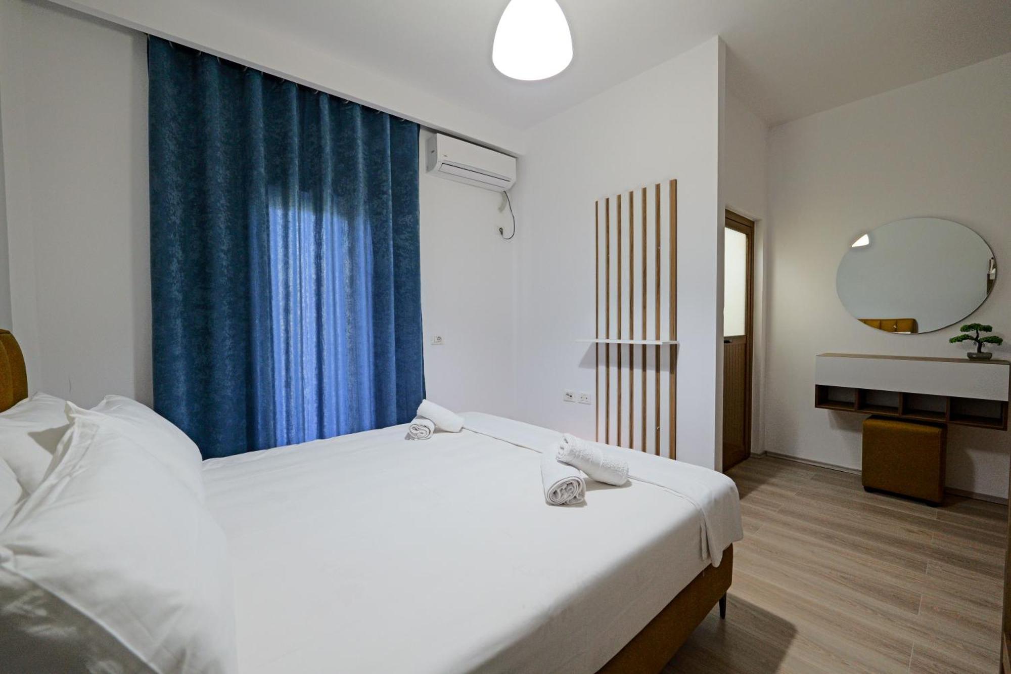 Hotel Boston Sarandë Buitenkant foto