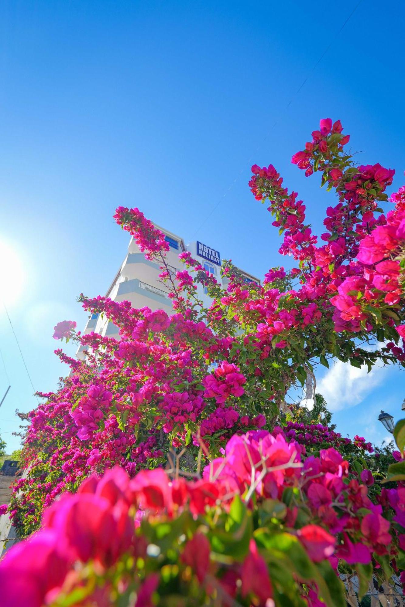 Hotel Boston Sarandë Buitenkant foto